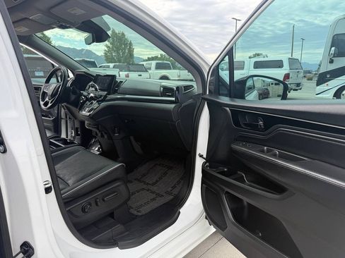 Used 2023 Honda Odyssey Elite image 26
