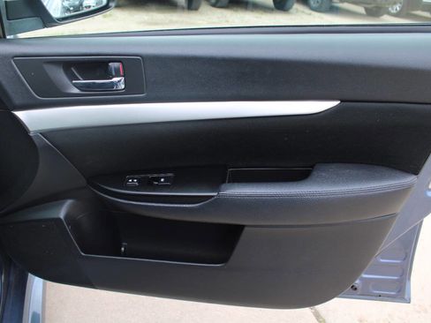 Used 2013 Subaru Legacy 2.5i Premium w/ Popular Pkg 2 AWD/4WD image 7