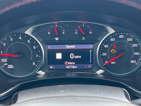 Used 2023 Chevrolet Equinox RS image 25