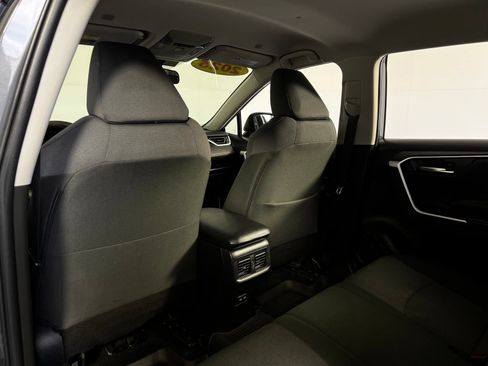 Certified 2025 Toyota RAV4 XLE FWD image 21