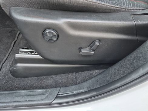 Used 2024 Dodge Durango GT image 12