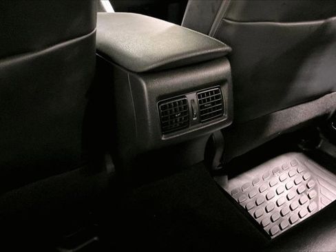 Certified 2022 Toyota Camry XLE w/ Navigation Upgrade Package FWD image 34