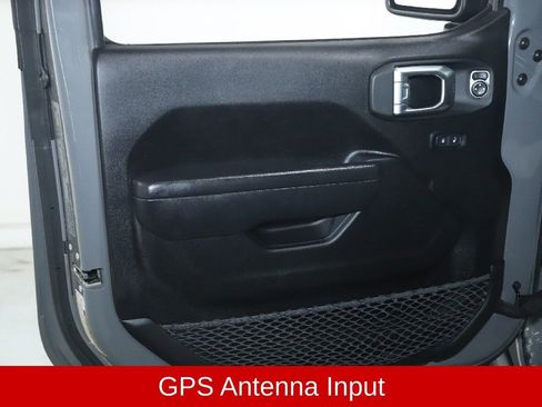 Used 2022 Jeep Wrangler Sport AWD/4WD image 14