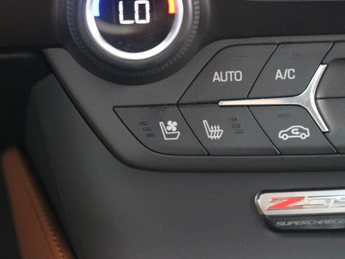 Used 2019 Chevrolet Corvette Z06 RWD image 31