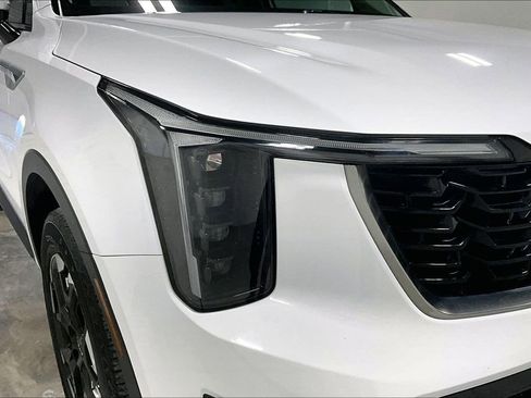 Used 2024 Kia Sorento S image 39