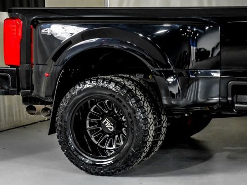 Used 2025 Ford F350 XLT image 7