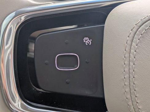 Used 2024 Lincoln Nautilus Premier w/ Equipment Group 102A image 21