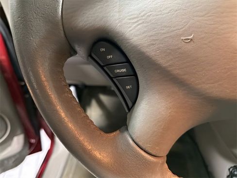 Used 2003 Chrysler Town & Country Limited image 16