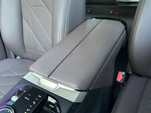 Used 2022 BMW iX xDrive50 w/ Sport Package image 45