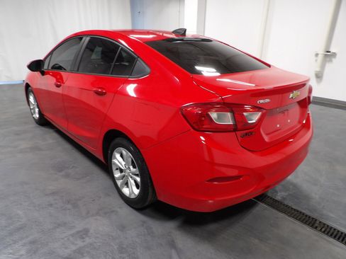 Used 2019 Chevrolet Cruze LS w/ LS Convenience Package FWD image 7