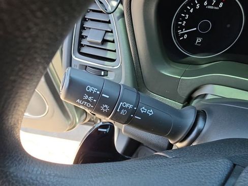 Used 2016 Honda HR-V EX image 21