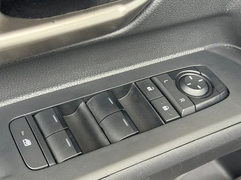 Used 2024 Toyota Tacoma 4x4 Double Cab image 12