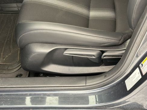Used 2023 Honda Civic Sport image 12