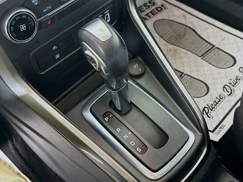 Used 2018 Ford EcoSport SE w/ SE Convenience Package image 21