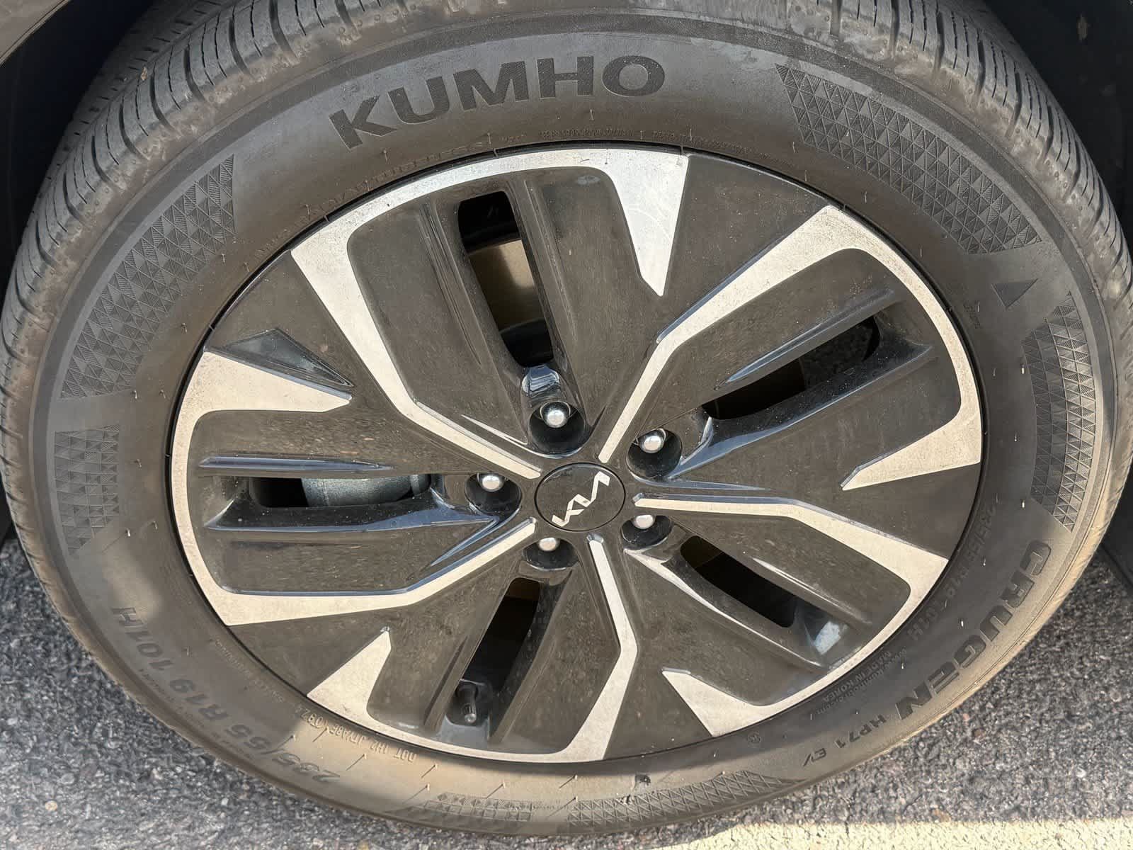 Used 2024 Kia EV6 Wind w/ Wind Technology Package RWD image 6