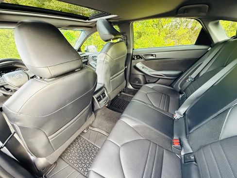 Used 2019 Toyota Avalon XSE w/ All Weather Liner Package image 46