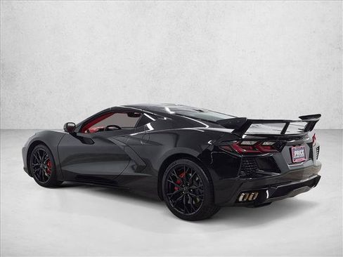 Used 2025 Chevrolet Corvette Stingray Premium Cpe w/ 3LT RWD image 9