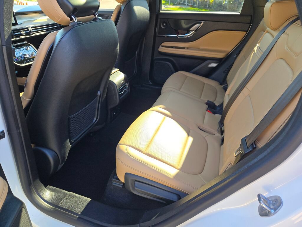 Used 2022 Lincoln Corsair Reserve w/ Equipment Group 201A AWD/4WD image 21
