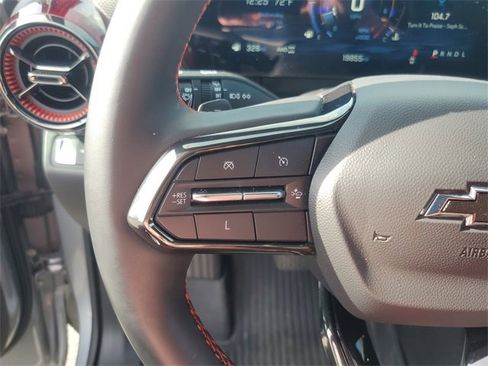 Used 2025 Chevrolet Equinox RS image 17