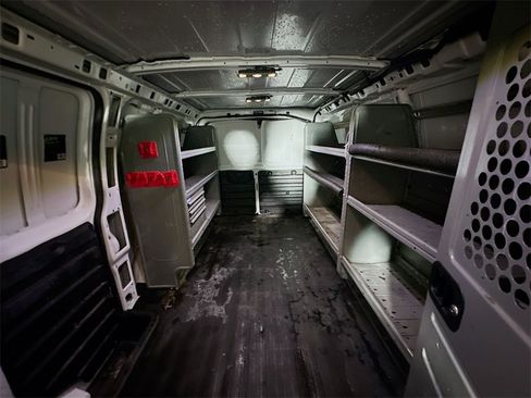 Used 2021 Chevrolet Express 2500 w/ Driver Convenience Package image 13