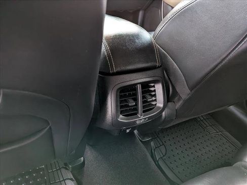 Used 2017 Jeep Cherokee High Altitude w/ Luxury Group image 16