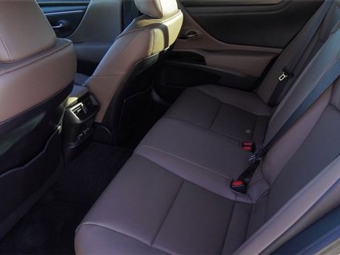 Used 2024 Lexus ES 250 w/ Premium Package image 14