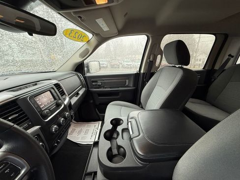 Used 2023 RAM 1500 Classic SLT w/ Protection Group AWD/4WD image 18