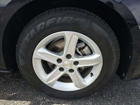 Used 2023 Chevrolet Malibu LT FWD image 13