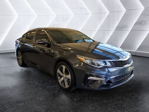 Used 2020 Kia Optima S FWD image 1