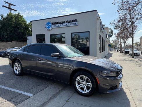 Used 2020 Dodge Charger SXT w/ Leather Interior Group image 1