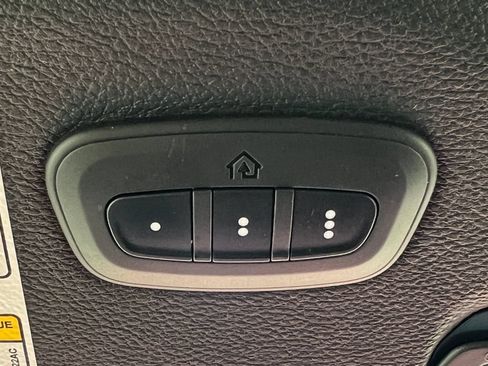 Used 2021 Jeep Wrangler Unlimited Sport AWD/4WD image 9