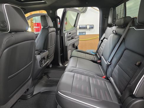 New 2026 GMC Sierra 1500 AT4X w/ LPO, Black Badging Package AWD/4WD image 13