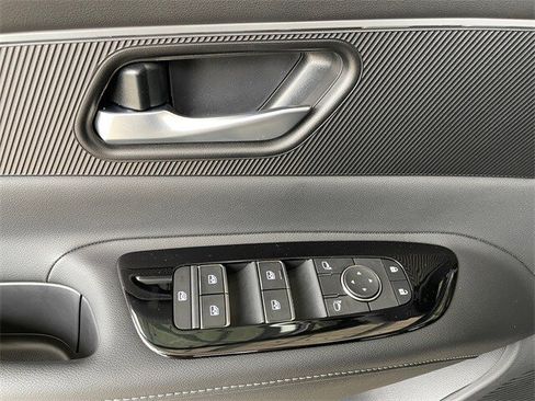 New 2025 Nissan Murano SV image 19