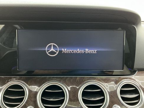 Used 2019 Mercedes-Benz E 300 w/ Premium 1 Package image 34