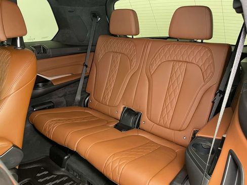 Used 2023 BMW X7 xDrive40i w/ Executive Package image 20