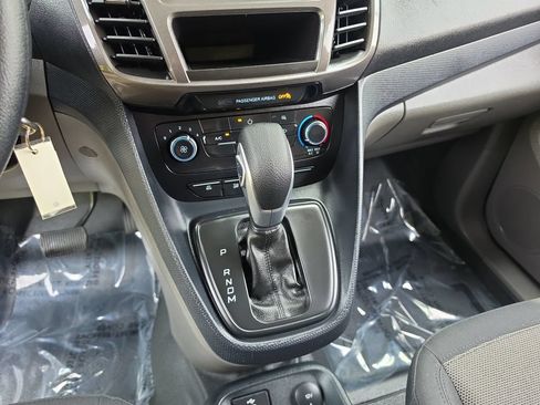 Used 2023 Ford Transit Connect XL FWD image 16
