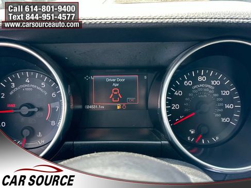 Used 2018 Ford Mustang Coupe RWD image 17