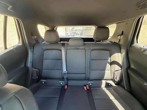 Used 2025 Chevrolet Equinox LT image 39