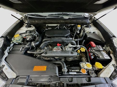 Used 2011 Subaru Outback 2.5i Limited w/ PWR Moonroof Pkg image 30