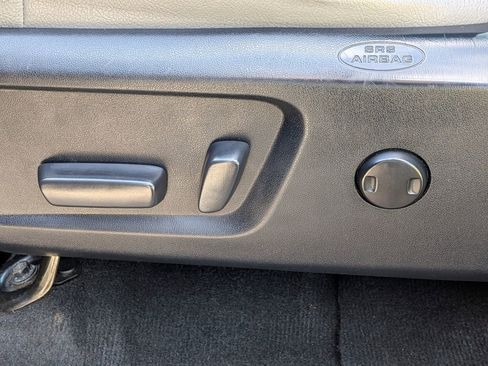 Used 2016 Toyota Tundra SR5 w/ SR5 Upgrade Package image 19