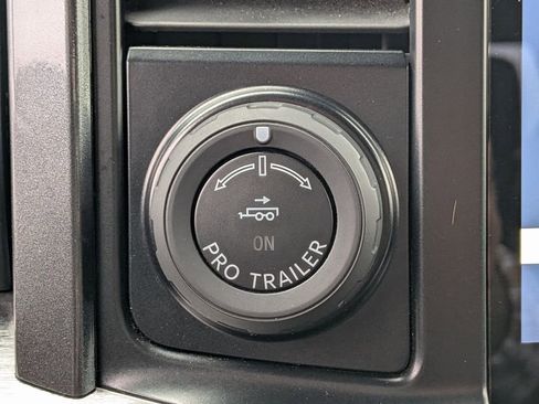 Used 2023 Ford F150 Lariat w/ Equipment Group 502A High image 25