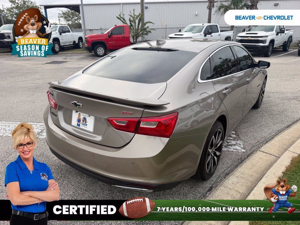 Used 2025 Chevrolet Malibu RS FWD image 4