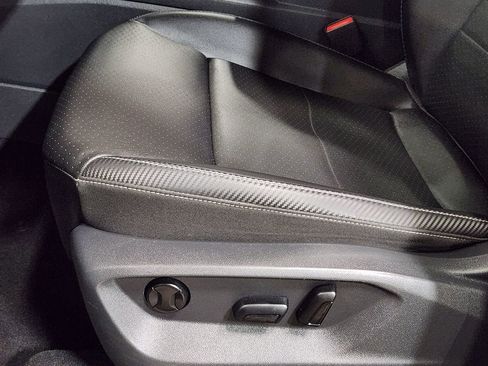 Used 2023 Volkswagen Atlas Cross Sport SE w/ Panoramic Sunroof Package image 44