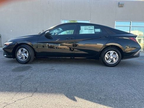 New 2026 Hyundai Elantra SE image 6