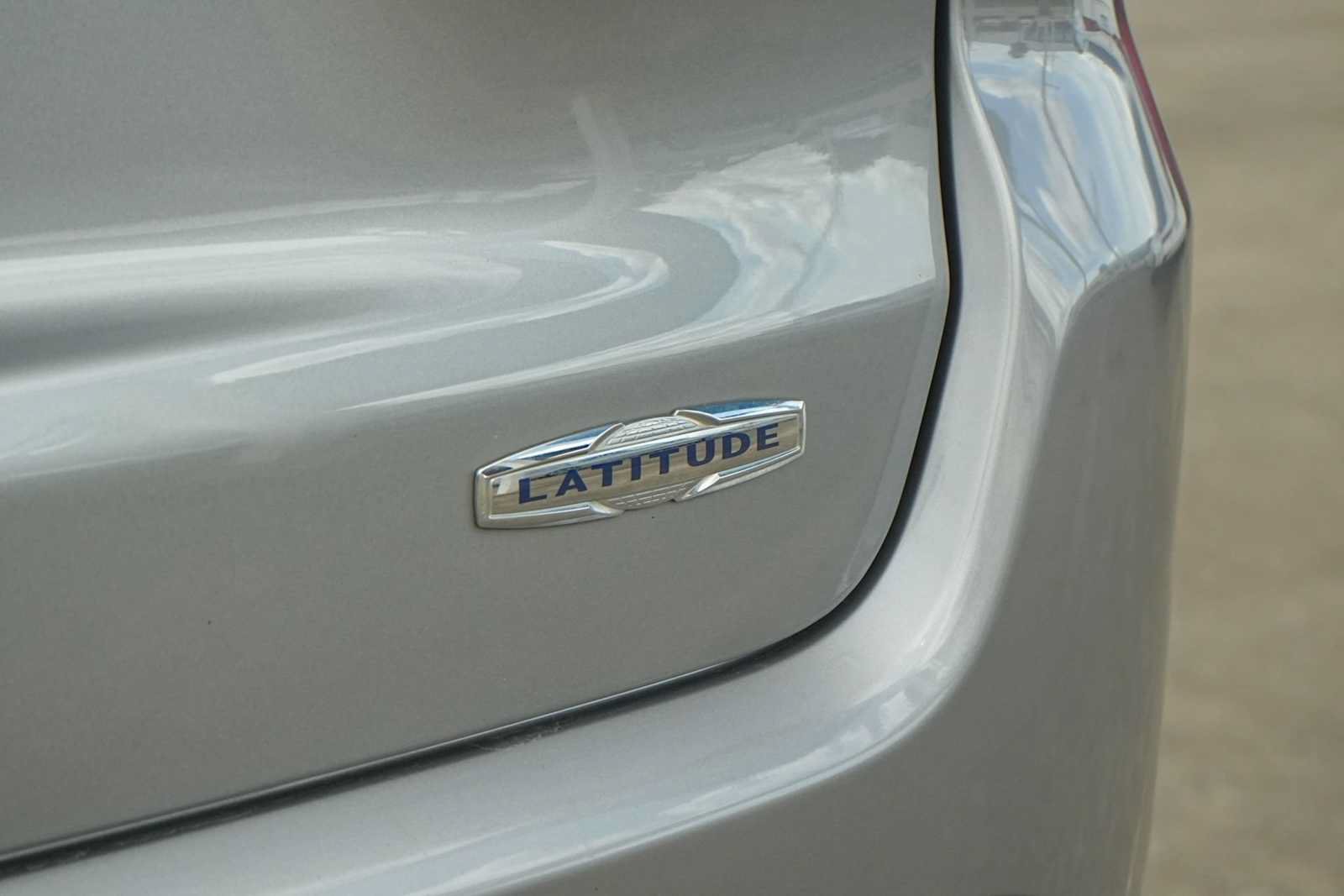 Used 2021 Jeep Compass Latitude w/ Convenience Group FWD image 8