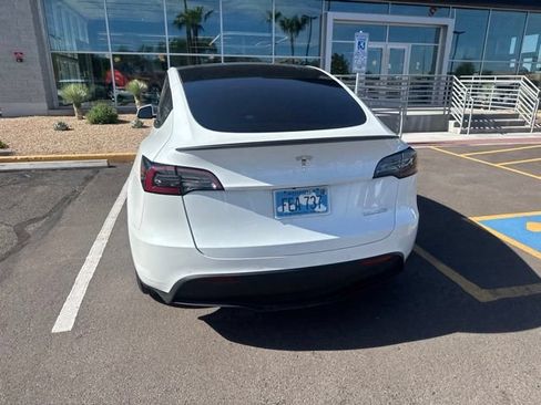 Used 2020 Tesla Model Y Long Range AWD/4WD image 7