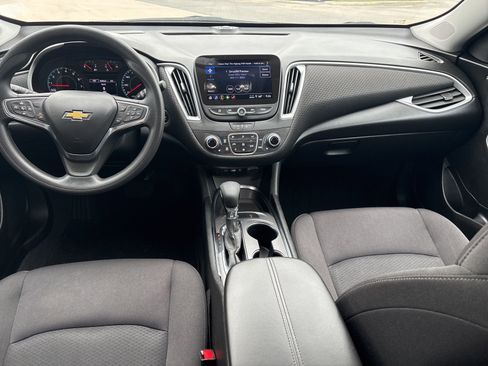 Used 2024 Chevrolet Malibu LT FWD image 13