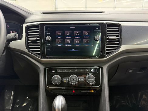 Used 2021 Volkswagen Atlas Cross Sport SEL image 13