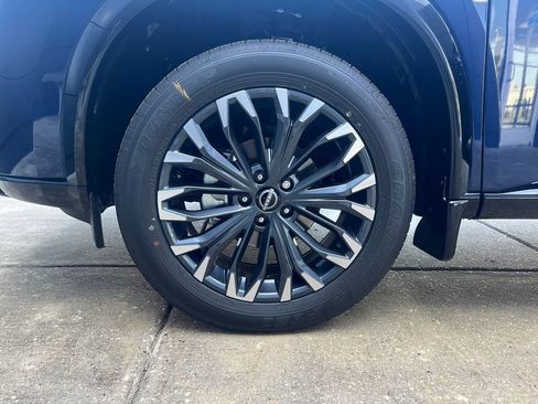 New 2026 Nissan Rogue Platinum image 29