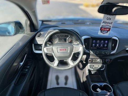 Used 2024 GMC Terrain SLT w/ Elevation Edition image 11